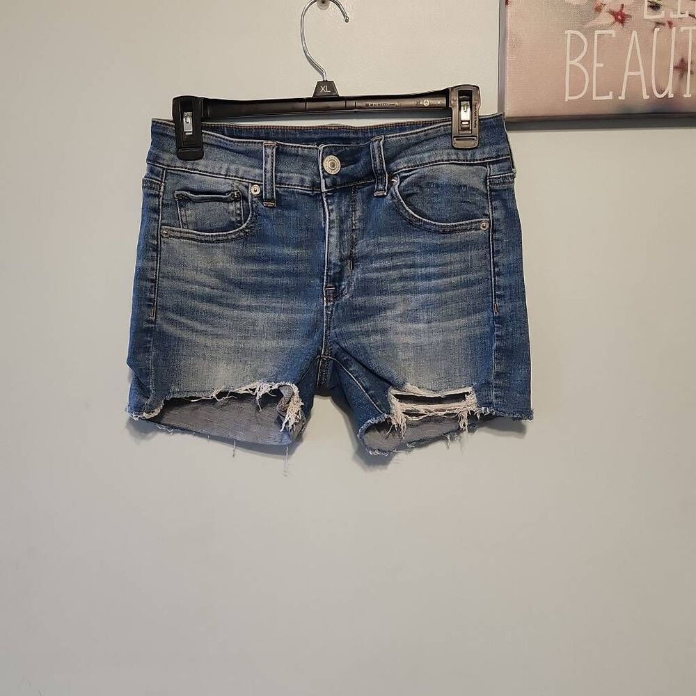 American Eagle Size 4 Midi Super Stretch Denim Jean Shorts